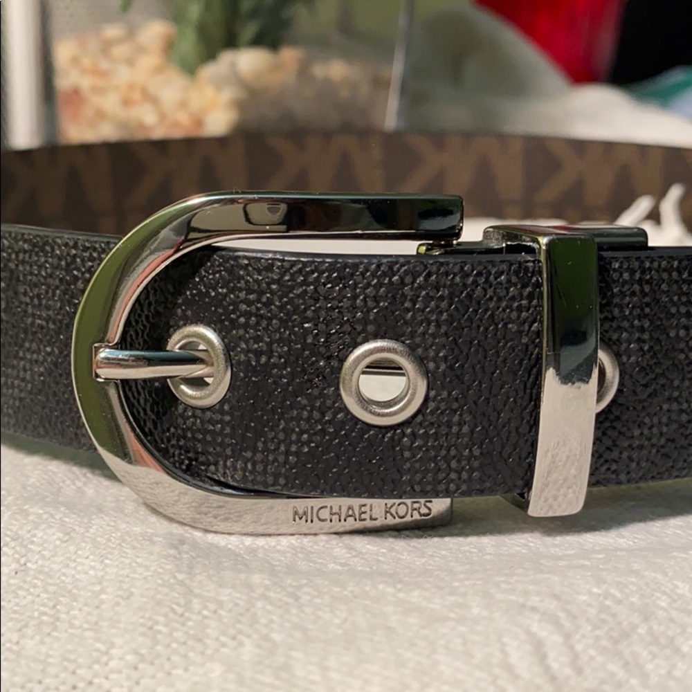 Michael Kors Women’s Reversible Black/Brown Belt